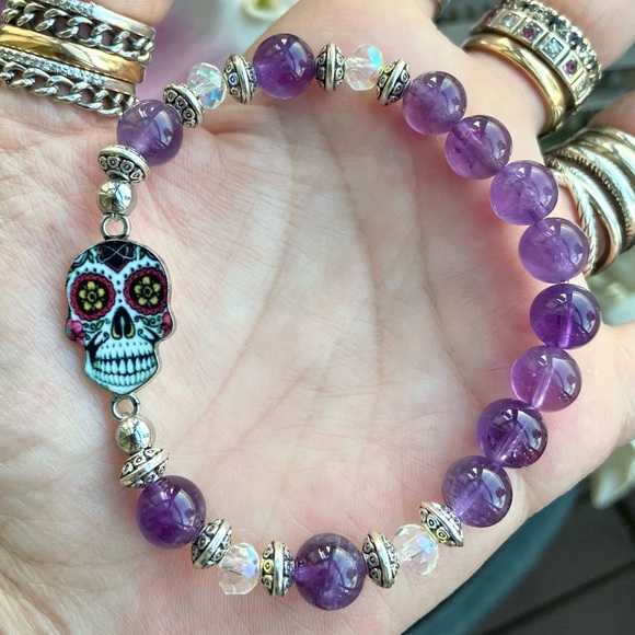 π΄β SALE ! red dot items are 2 for $25 . Bundle more than 3 and its $10 each π - Picture 14 of 15